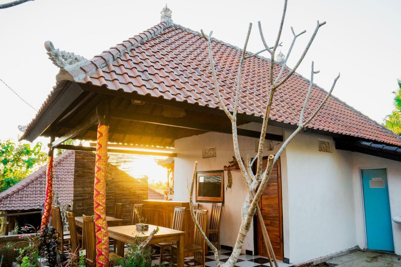 Kamasanti Hostel Toyapakeh 外观 照片
