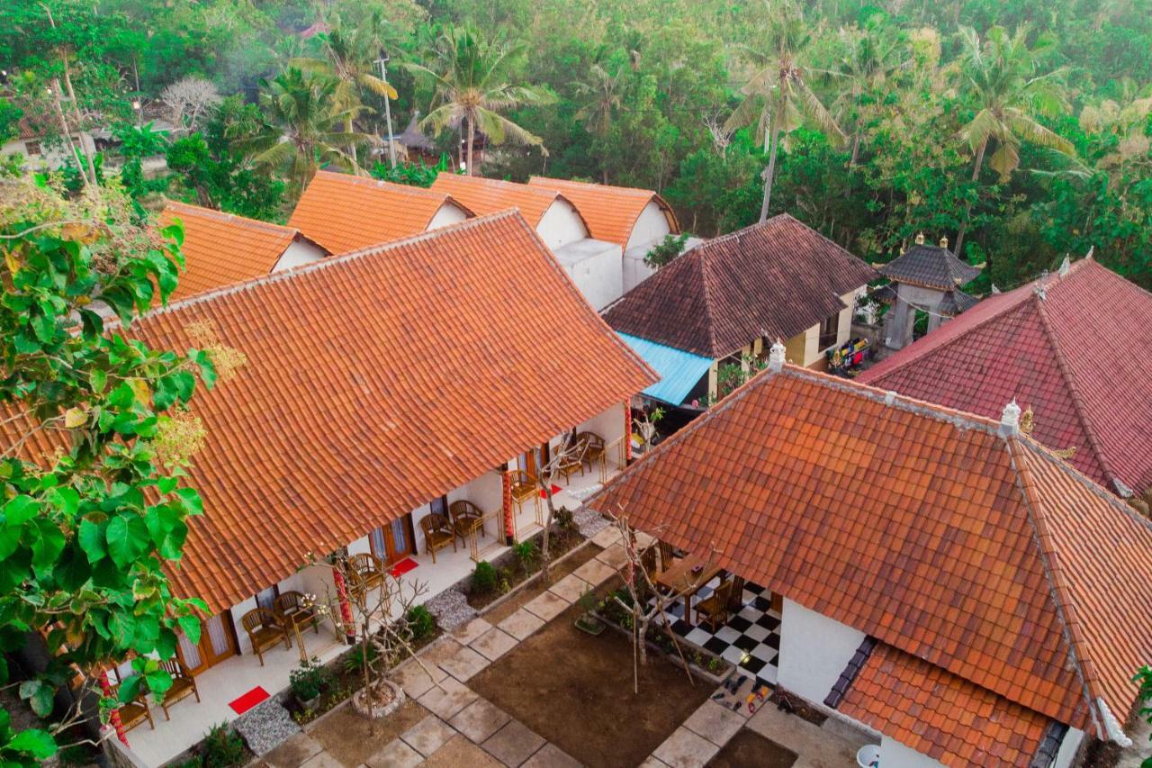 Kamasanti Hostel Toyapakeh 外观 照片
